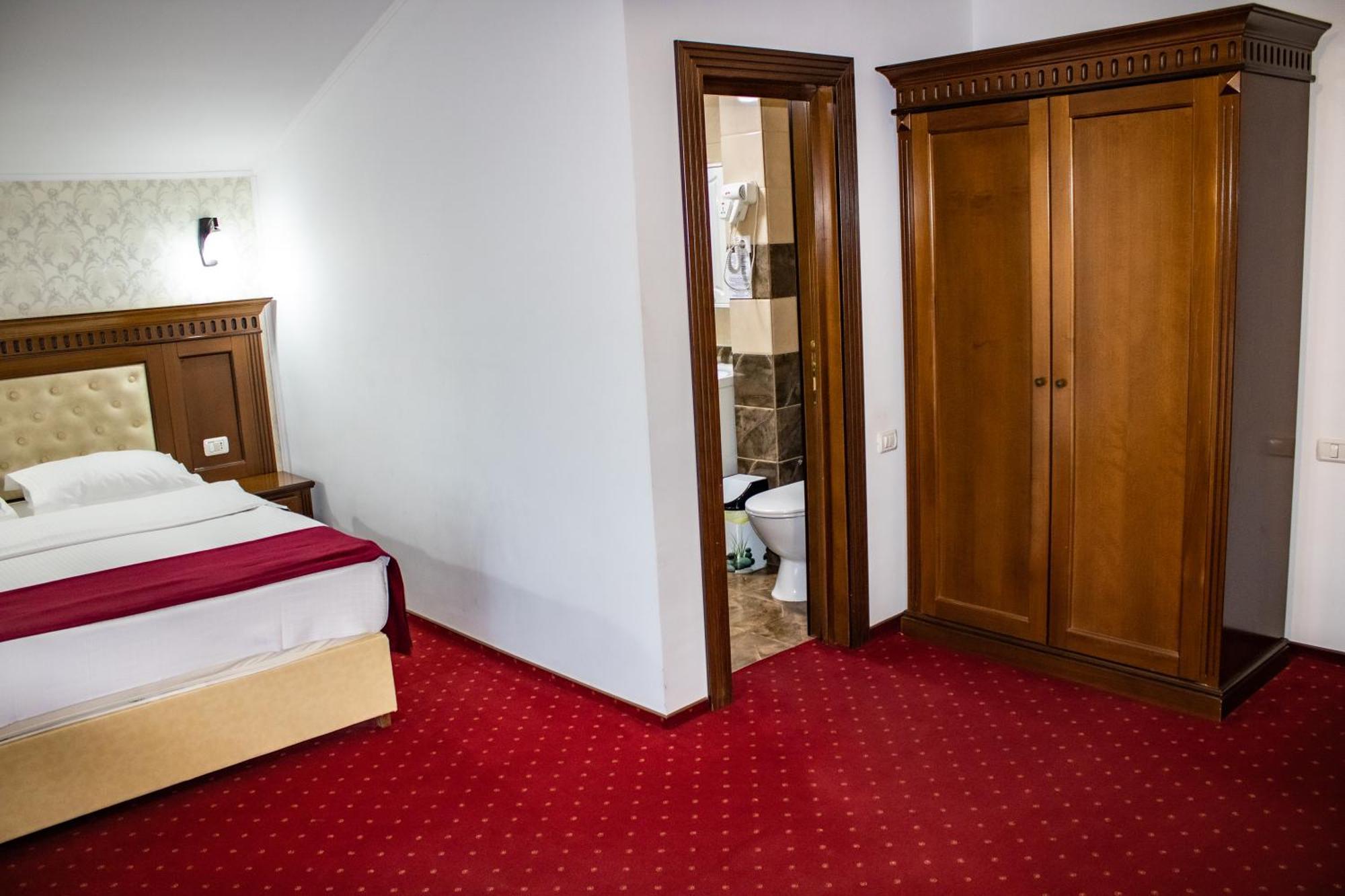 Hotel Rebis Brăila Exteriér fotografie