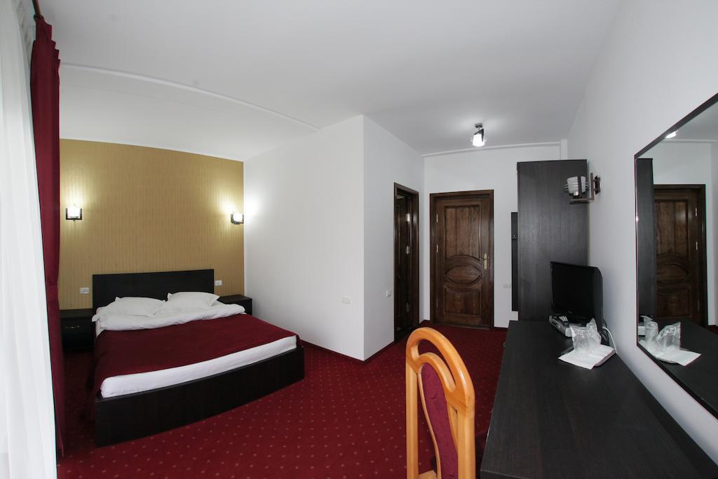 Hotel Rebis Brăila Exteriér fotografie